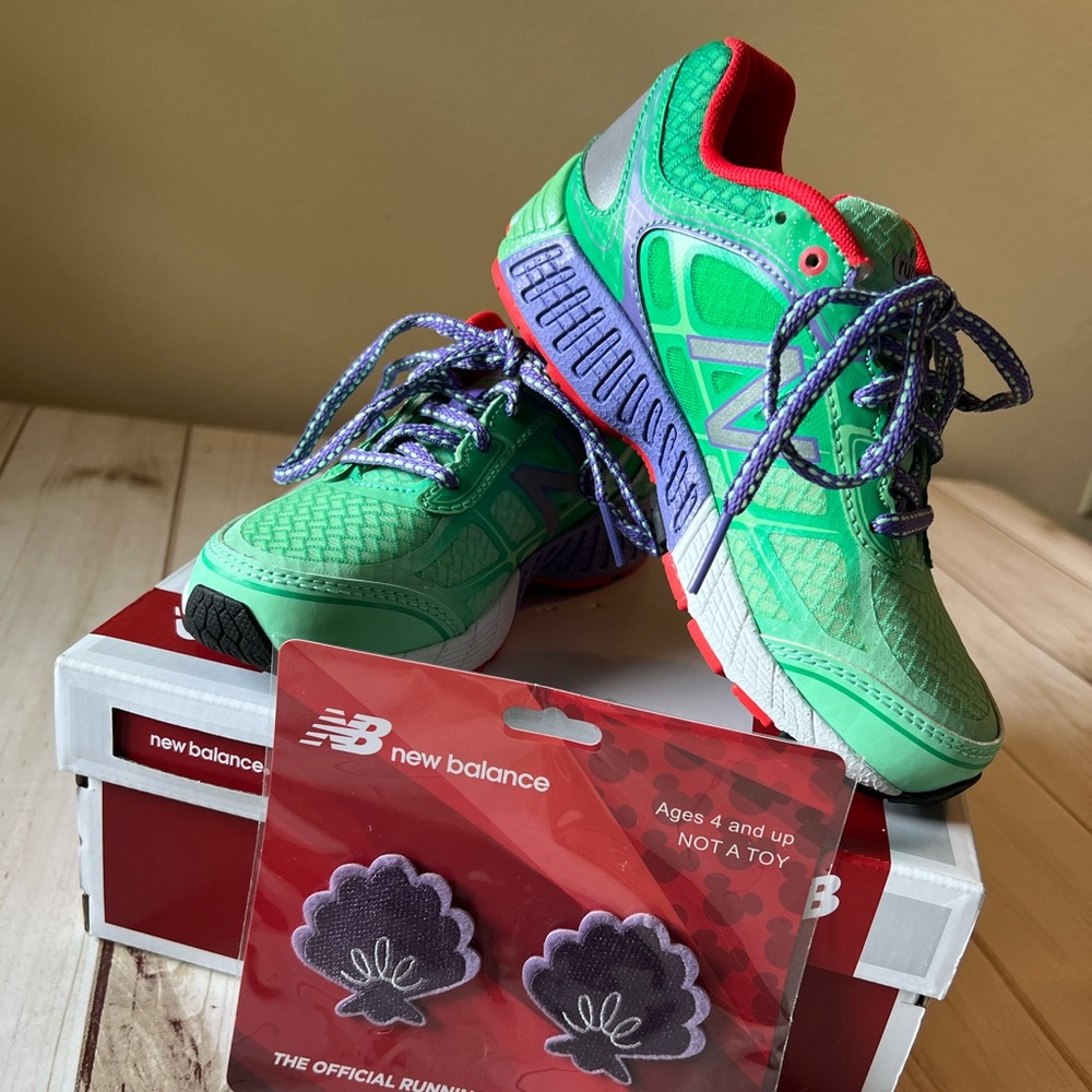 New Balance Run Disney Little Mermaid Kids Youth 13.5 Running Shoes and Shells